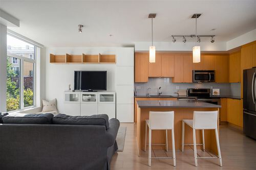 735-w-15th-street-mosquito-creek-north-vancouver-07 at 234 - 735 W 15th Street, Mosquito Creek, North Vancouver