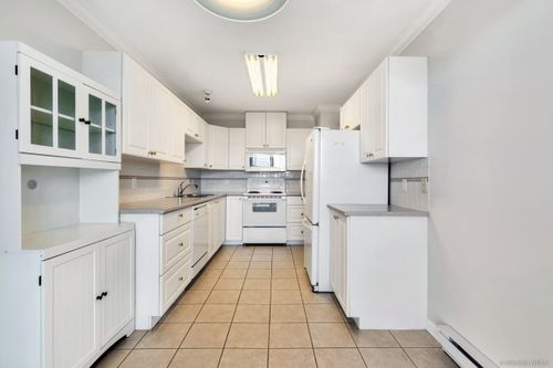 612-sixth-street-uptown-nw-new-westminster-05 at 1204 - 612 Sixth Street, Uptown NW, New Westminster