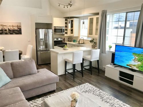 125-w-18th-street-central-lonsdale-north-vancouver-01 at 310 - 125 W 18th Street, Central Lonsdale, North Vancouver