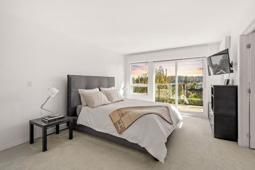 1249-clyde-avenue-ambleside-west-vancouver-21 at 1249 Clyde Avenue, Ambleside, West Vancouver