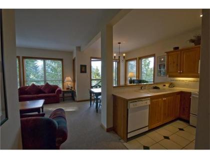 kitchen at 18 - 4891 Painted Cliff Road, Benchlands, Whistler
