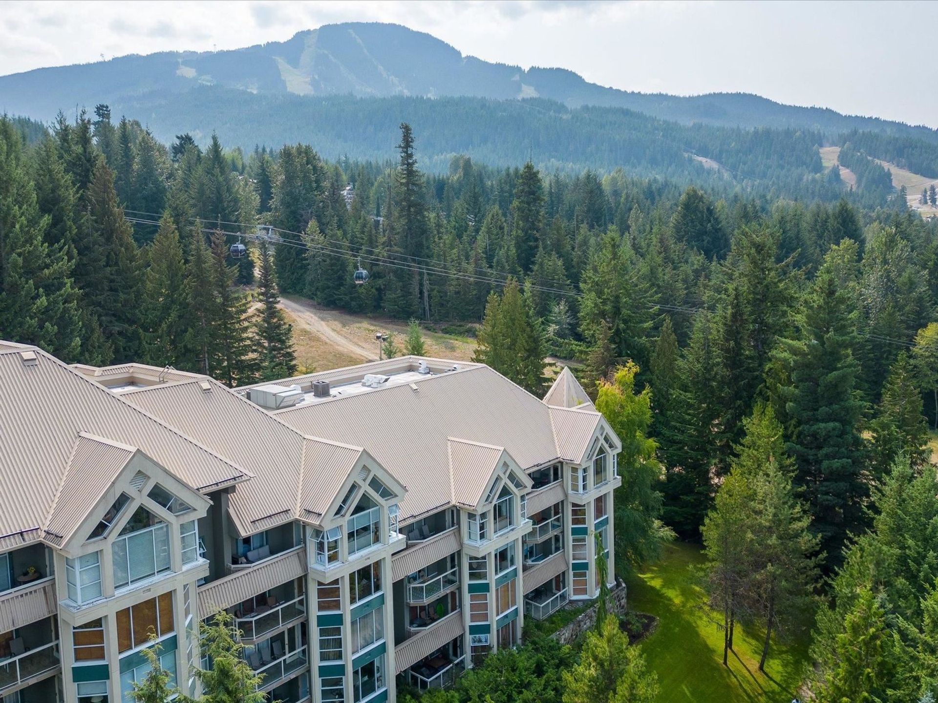 205 - 4910 Spearhead Place, Benchlands, Whistler  by WhistlerRealEstateForSale.com 205 - 4910 Spearhead Place, Benchlands, Whistler