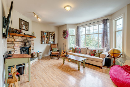 3 at 7459 Beechwood Street, Pemberton