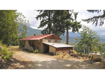 2 at 1370 Fernwood Drive, Pemberton