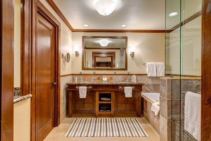 10 at 301 - 4591 Blackcomb Way, Benchlands, Whistler