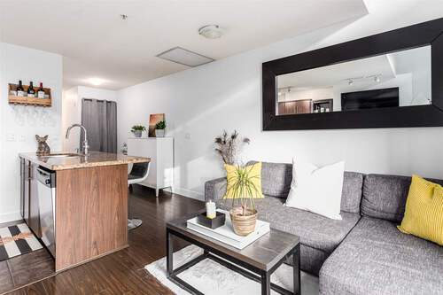 3240-st-johns-street-port-moody-centre-port-moody-08 at 