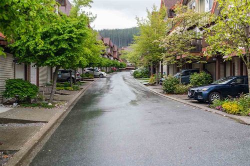 2000-panorama-drive-heritage-woods-pm-port-moody-30 at 