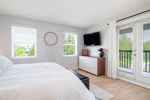 19572-fraser-way-south-meadows-pitt-meadows-23 at 