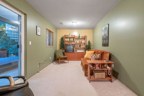 1309-forest-walk-360hometours-38s at 