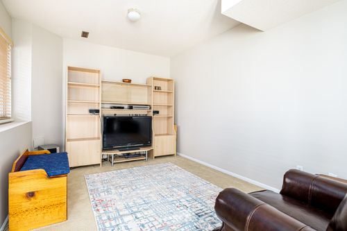 31-1216-johnson-street-35 at 