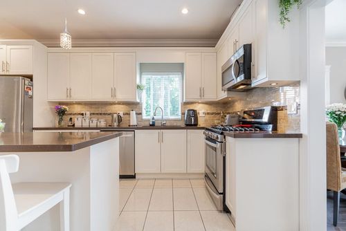 5098-smith-avenue-central-park-bs-burnaby-south-08 at 