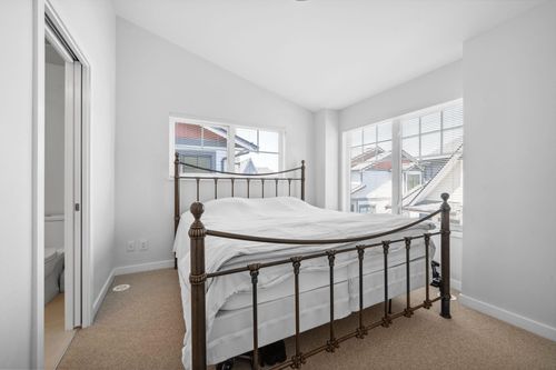 19451-sutton-avenue-south-meadows-pitt-meadows-09 at 