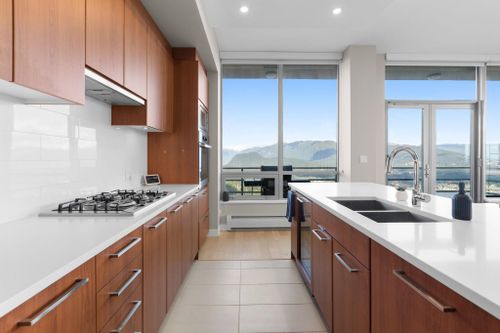 9080-university-crescent-simon-fraser-univer-burnaby-north-09 at 