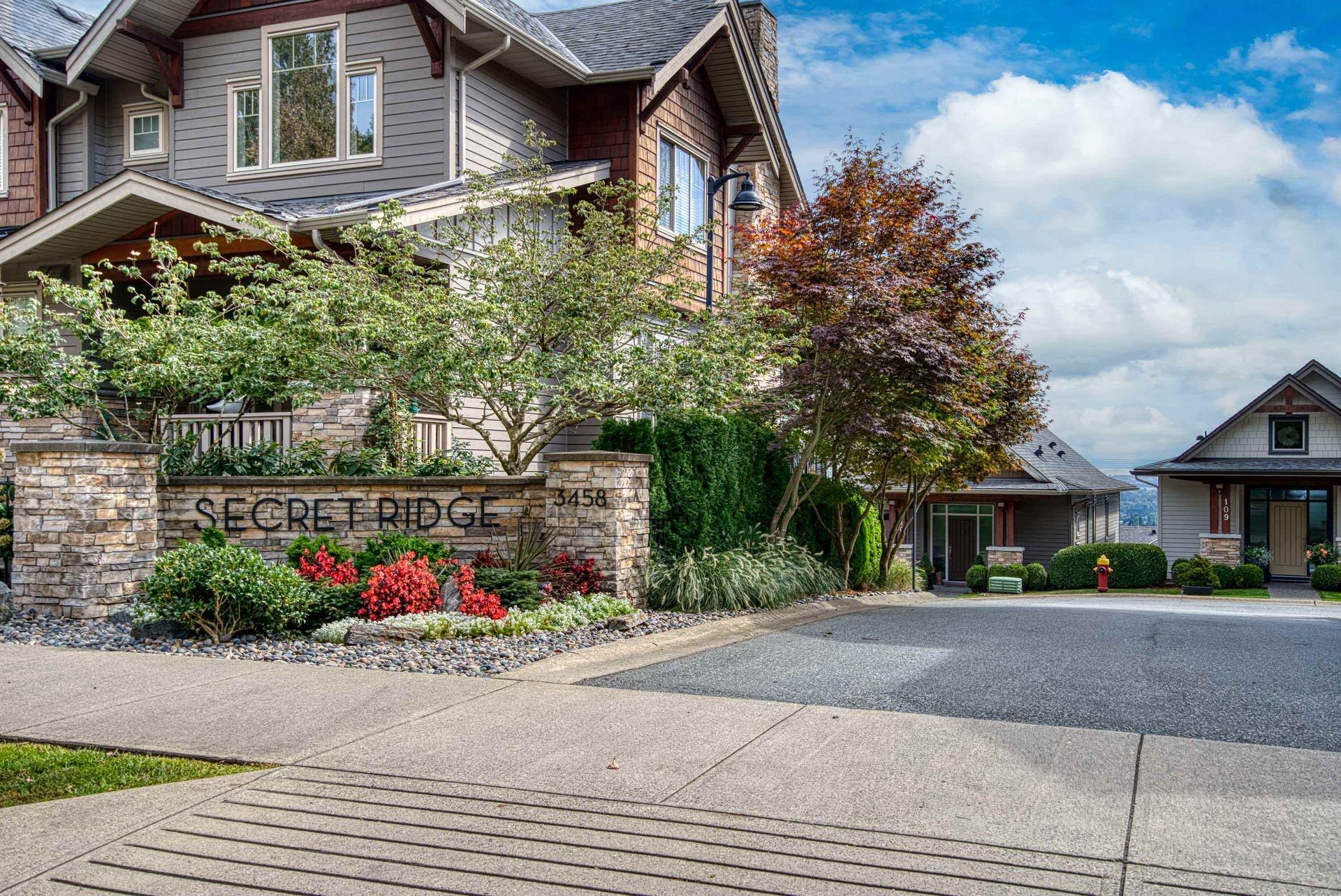 107 - 3458 Burke Village Promenade, Burke Mountain, Coquitlam 