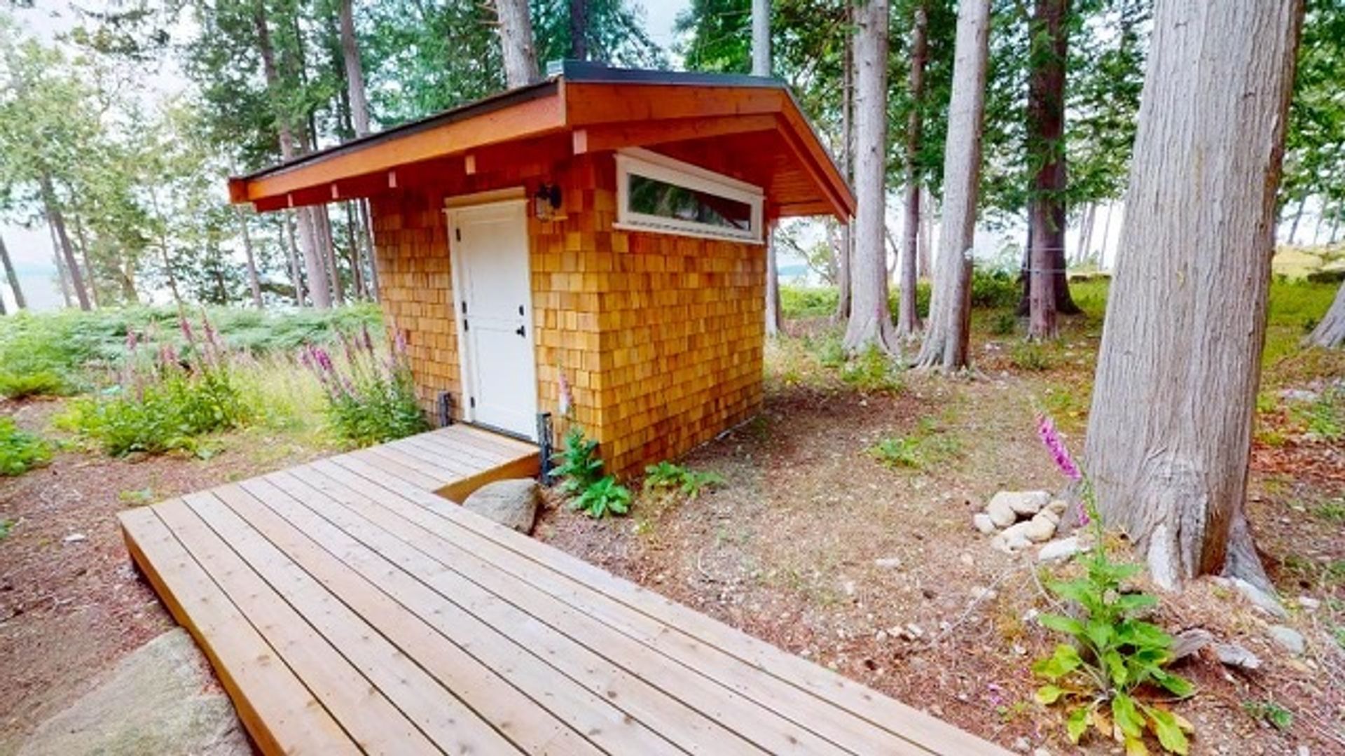 1060-herchmer-rd-savary-island-bc-06192023_190737