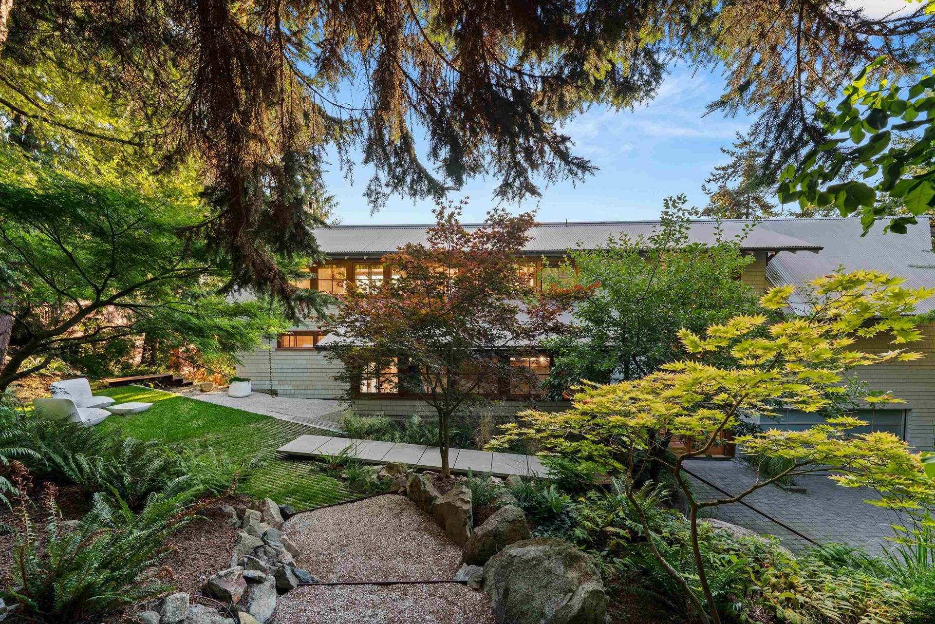 6072-eagleridge-drive-eagleridge-west-vancouver-01