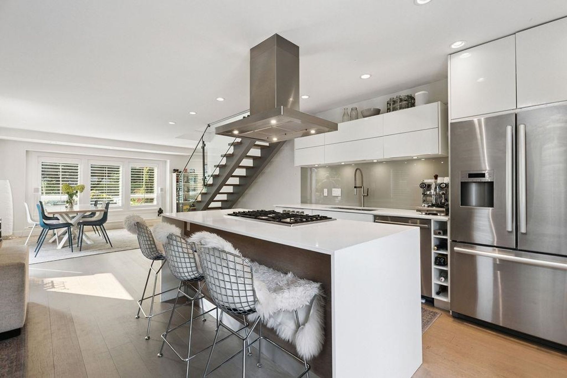 2108-berkley-avenue-blueridge-nv-north-vancouver-03