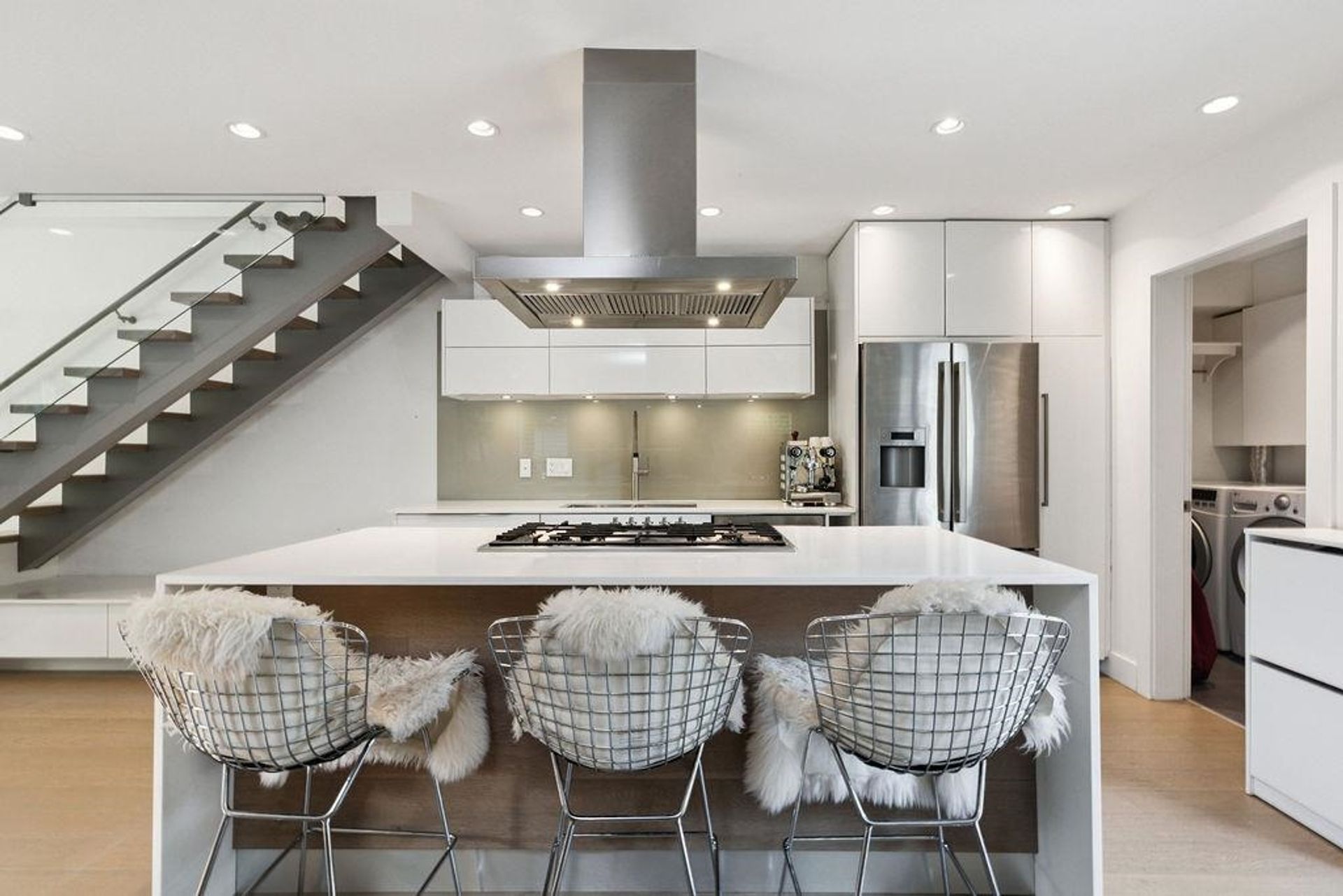 2108-berkley-avenue-blueridge-nv-north-vancouver-05