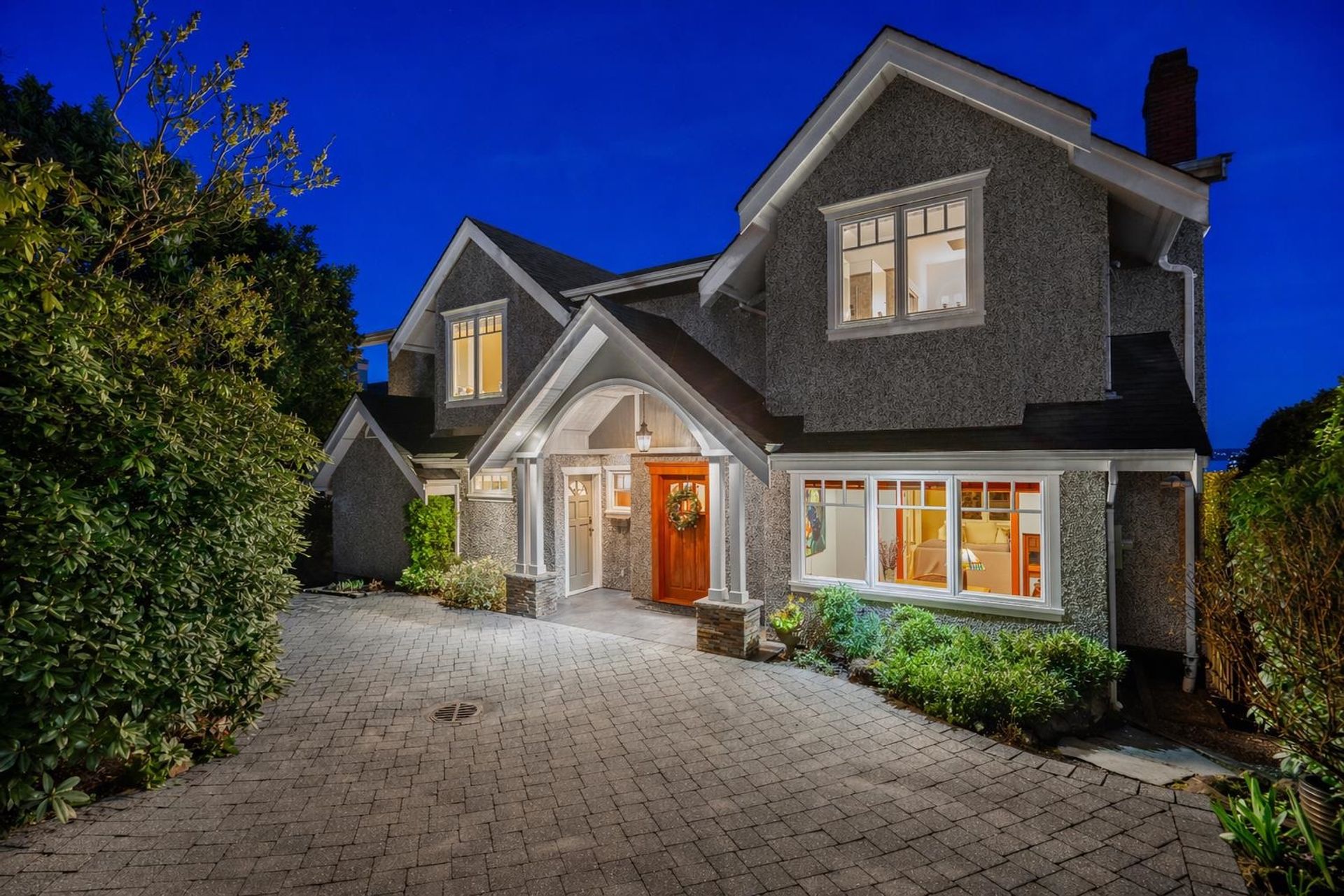 2374-nelson-avenue-dundarave-west-vancouver-01