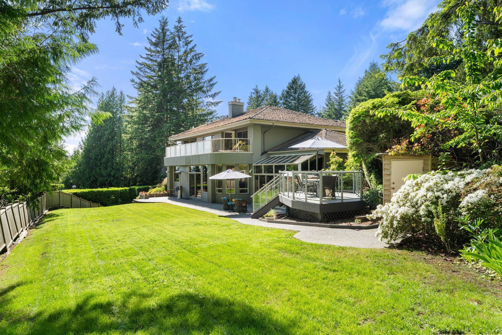 4406-woodpark-road-cypress-park-estates-west-vancouver-03