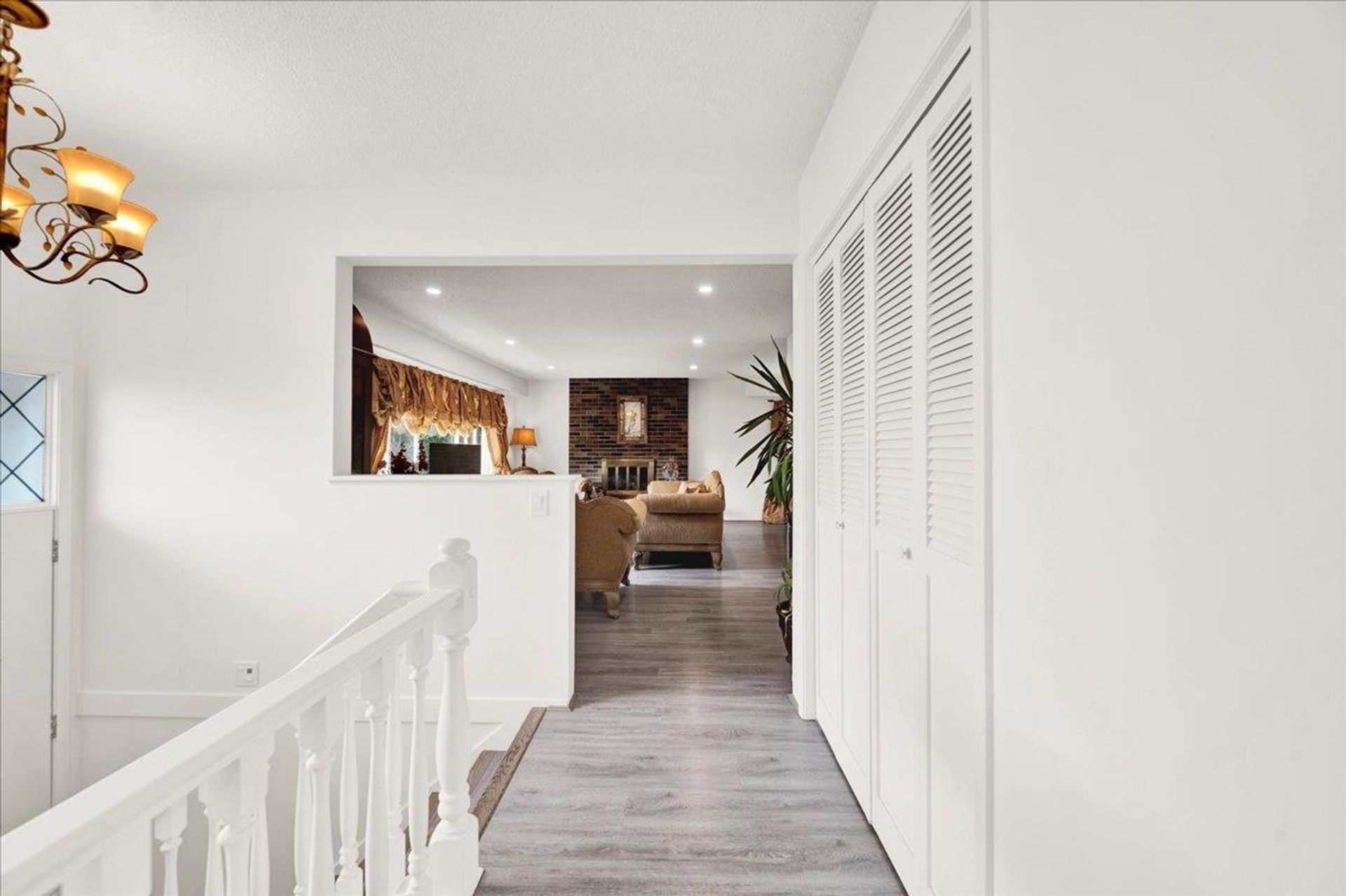 1433-kings-avenue-ambleside-west-vancouver-04