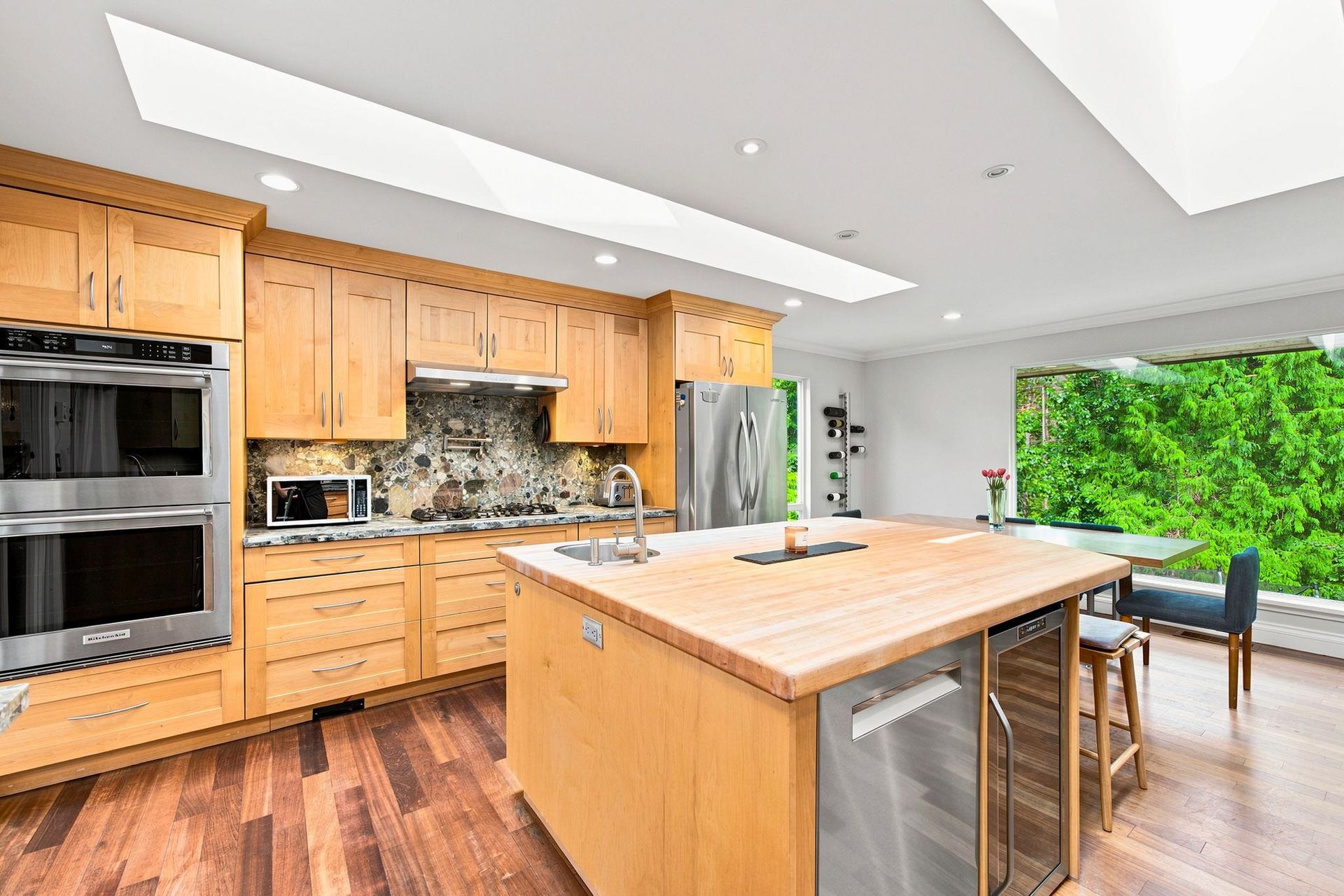 2360-mackay-avenue-pemberton-heights-north-vancouver-03