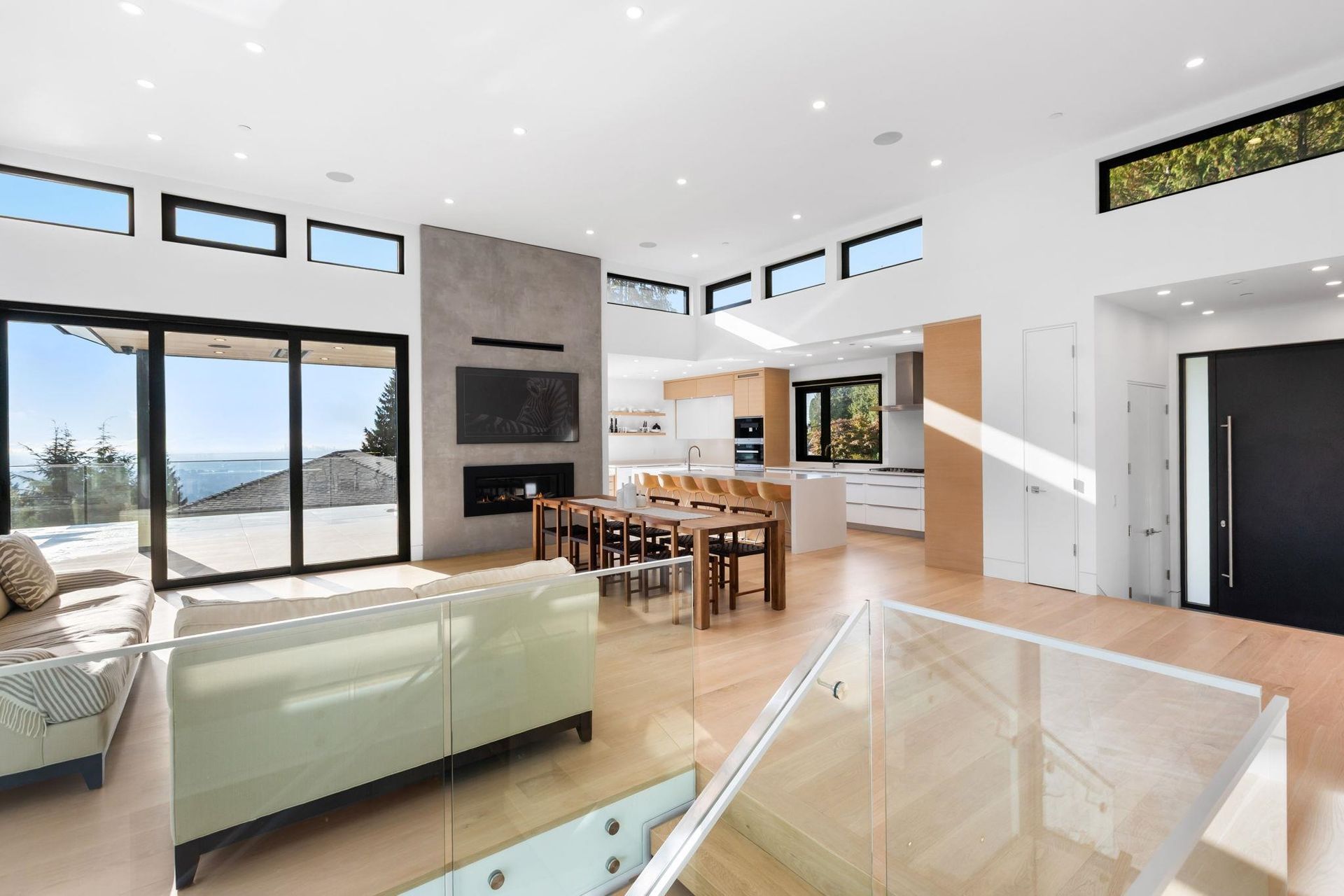 645-ballantree-road-glenmore-west-vancouver-04