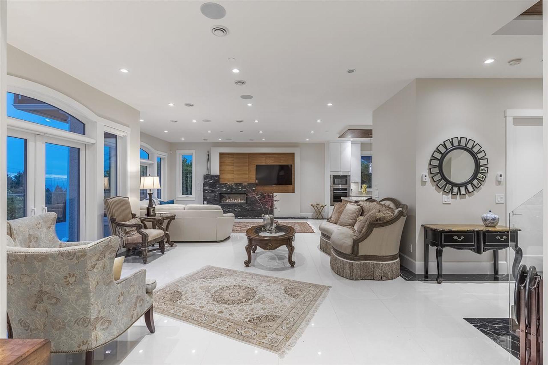 2341-mathers-avenue-dundarave-west-vancouver-04