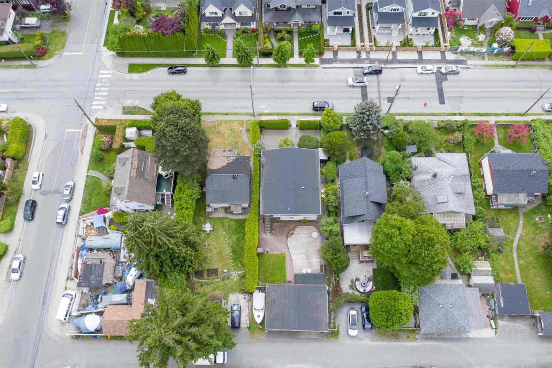 352-e-13th-street-central-lonsdale-north-vancouver-03