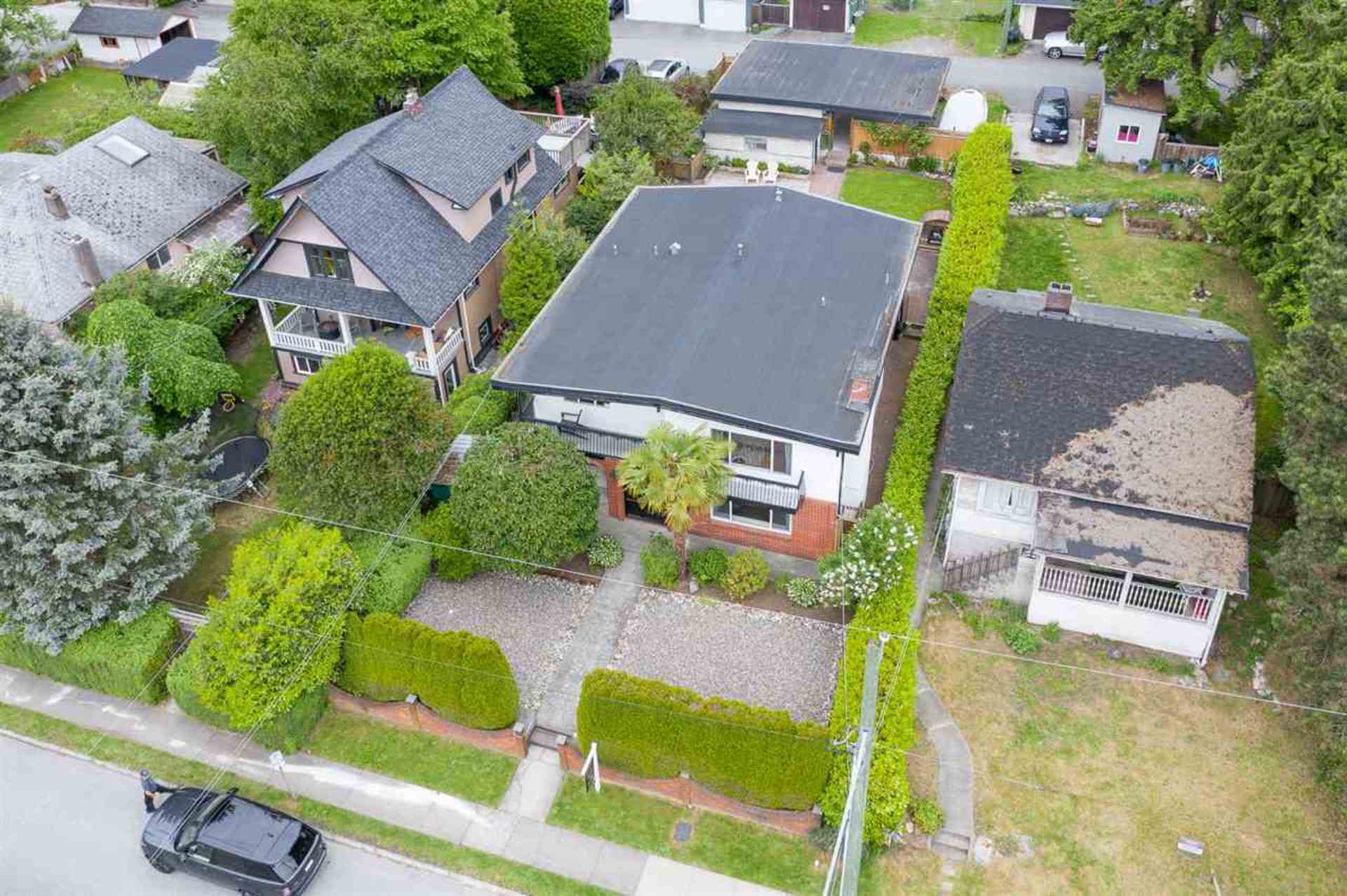 352-e-13th-street-central-lonsdale-north-vancouver-04