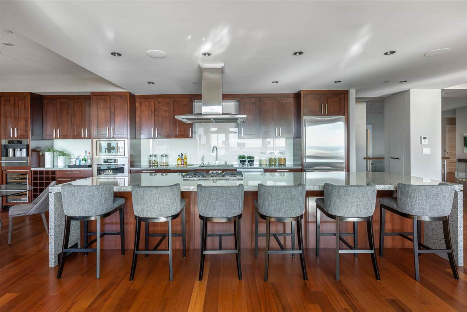 2575-garden-court-whitby-estates-west-vancouver-05