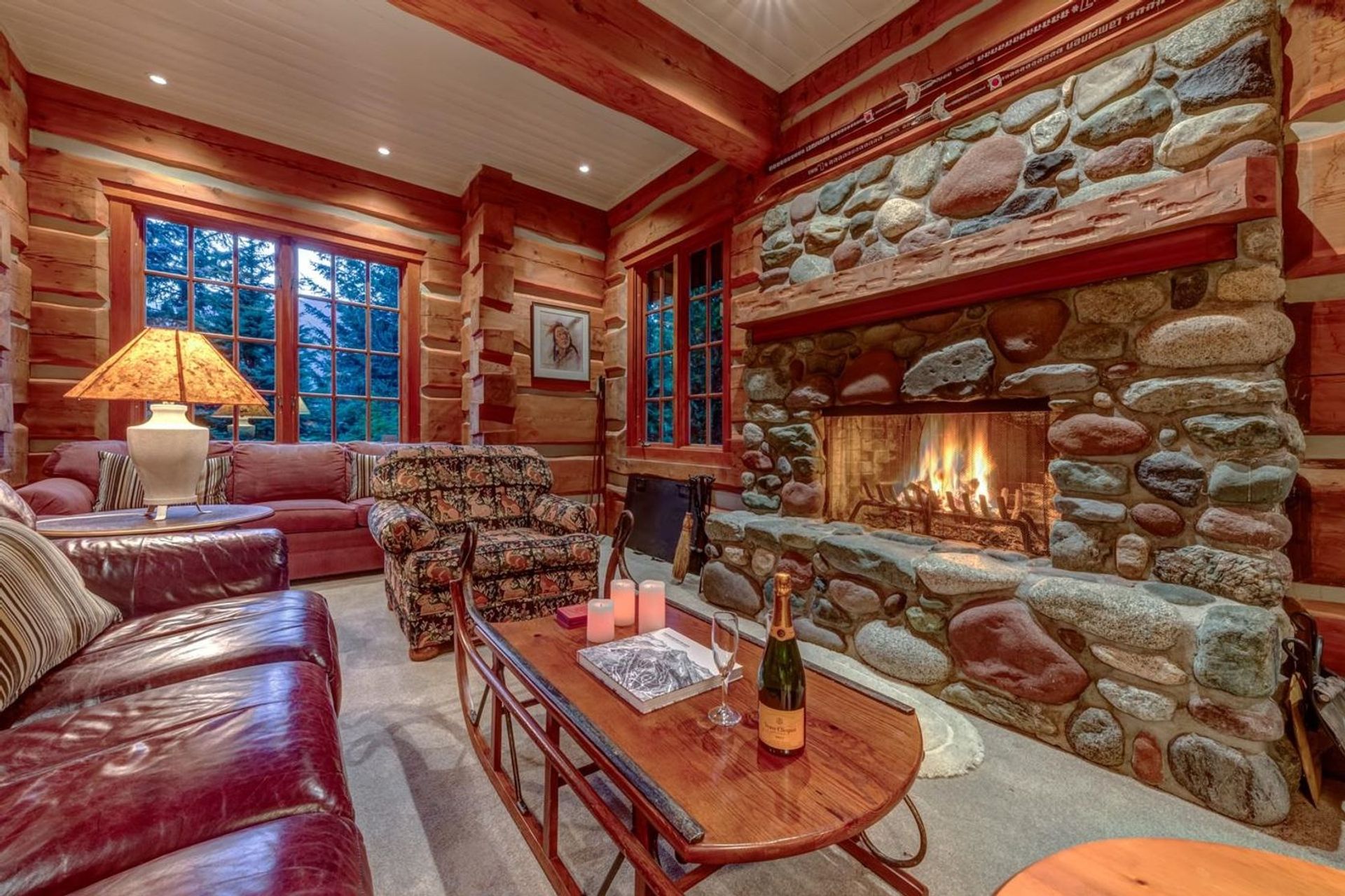 3561-falcon-crescent-blueberry-hill-whistler-05