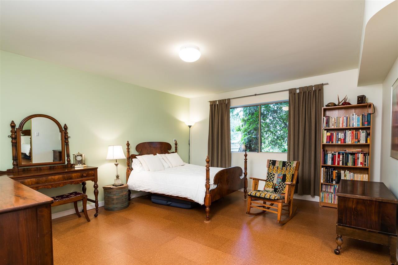 3128-princess-avenue-princess-park-north-vancouver-12.jpg