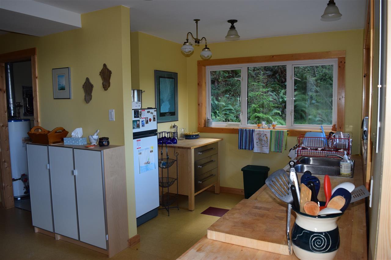 17b-gambier-island-sunshine-coast-11.jpg