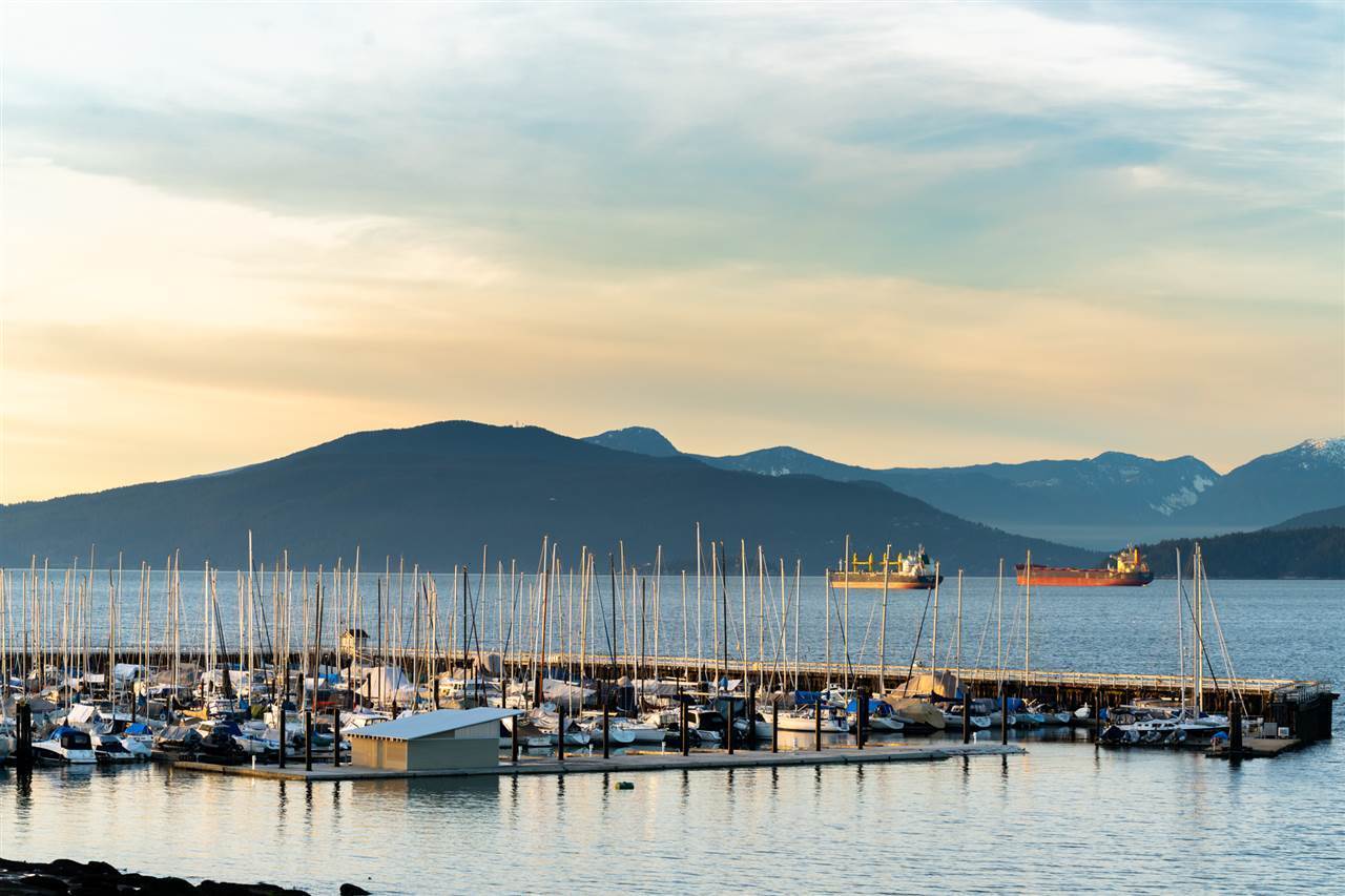 3533 Point Grey Road, Kitsilano, Vancouver West 4 by Sue Scott Realty 3533 Point Grey Road, Kitsilano, Vancouver West 4
