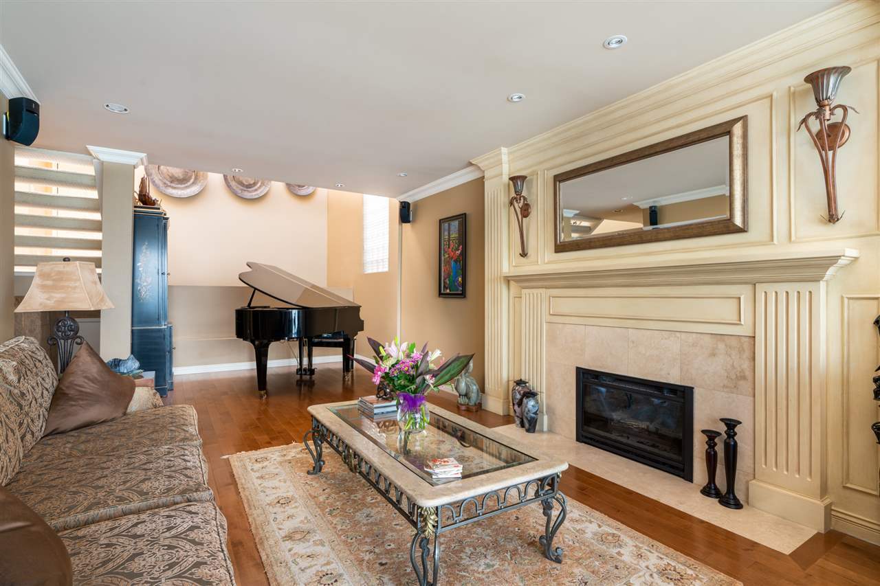 3533-point-grey-road-kitsilano-vancouver-west-03.jpg