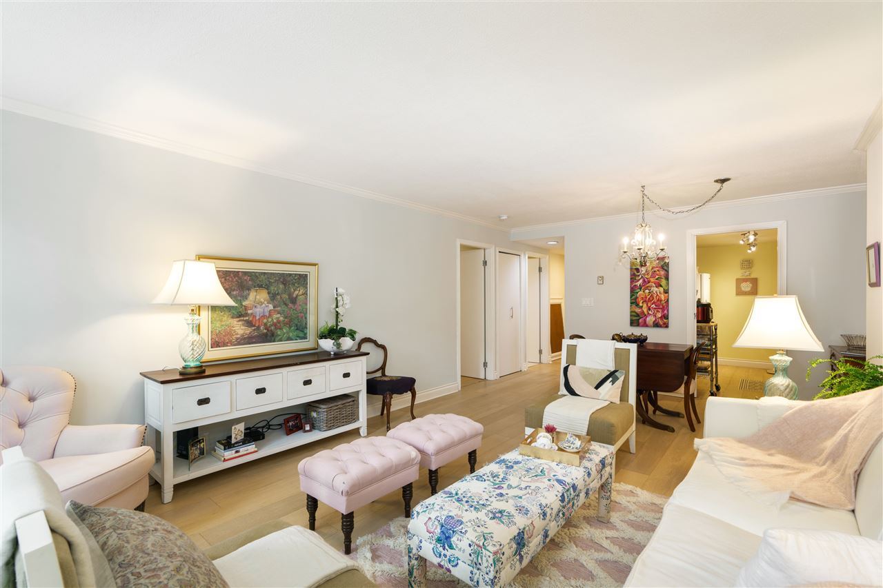 1425-lameys-mill-road-false-creek-vancouver-west-07.jpg