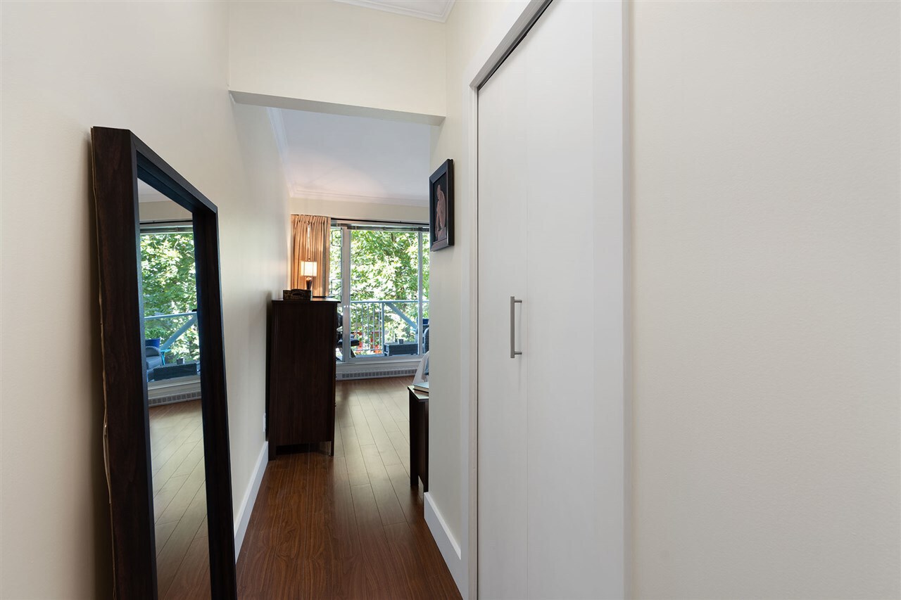 1820-e-kent-avenue-south-south-marine-vancouver-east-16.jpg