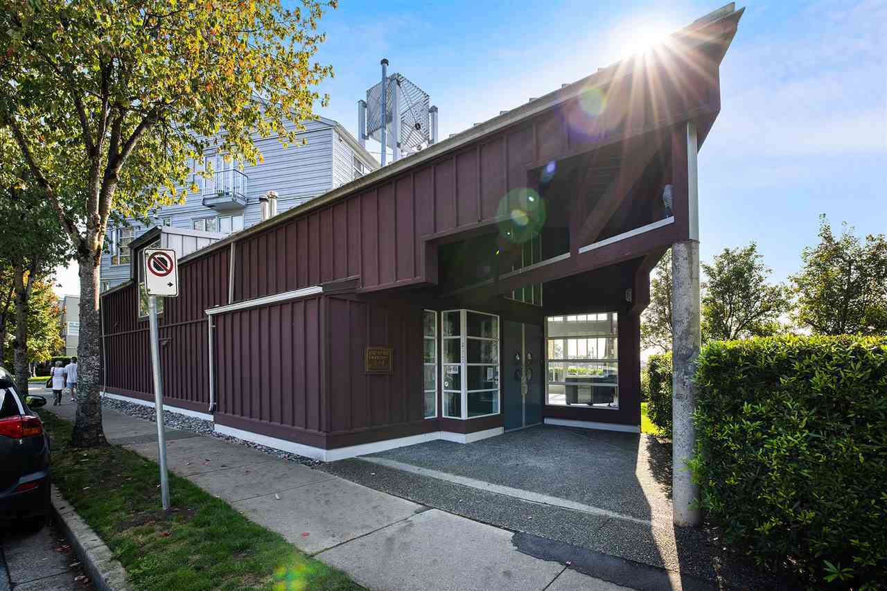 1820-e-kent-avenue-south-south-marine-vancouver-east-26.jpg