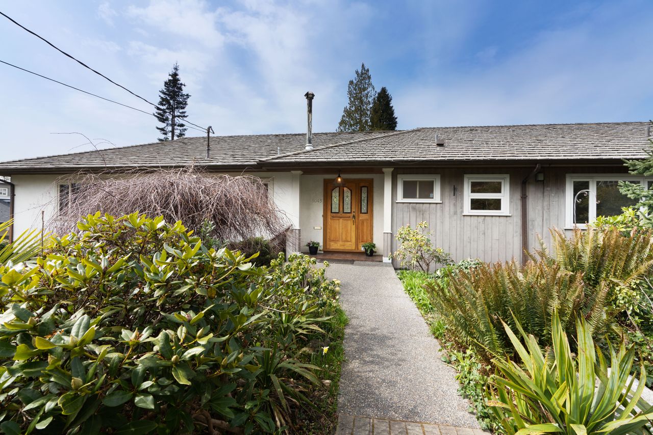 1045 20th Street, Ambleside, West Vancouver 4 by Sue Scott Realty 1045 20th Street, Ambleside, West Vancouver 4