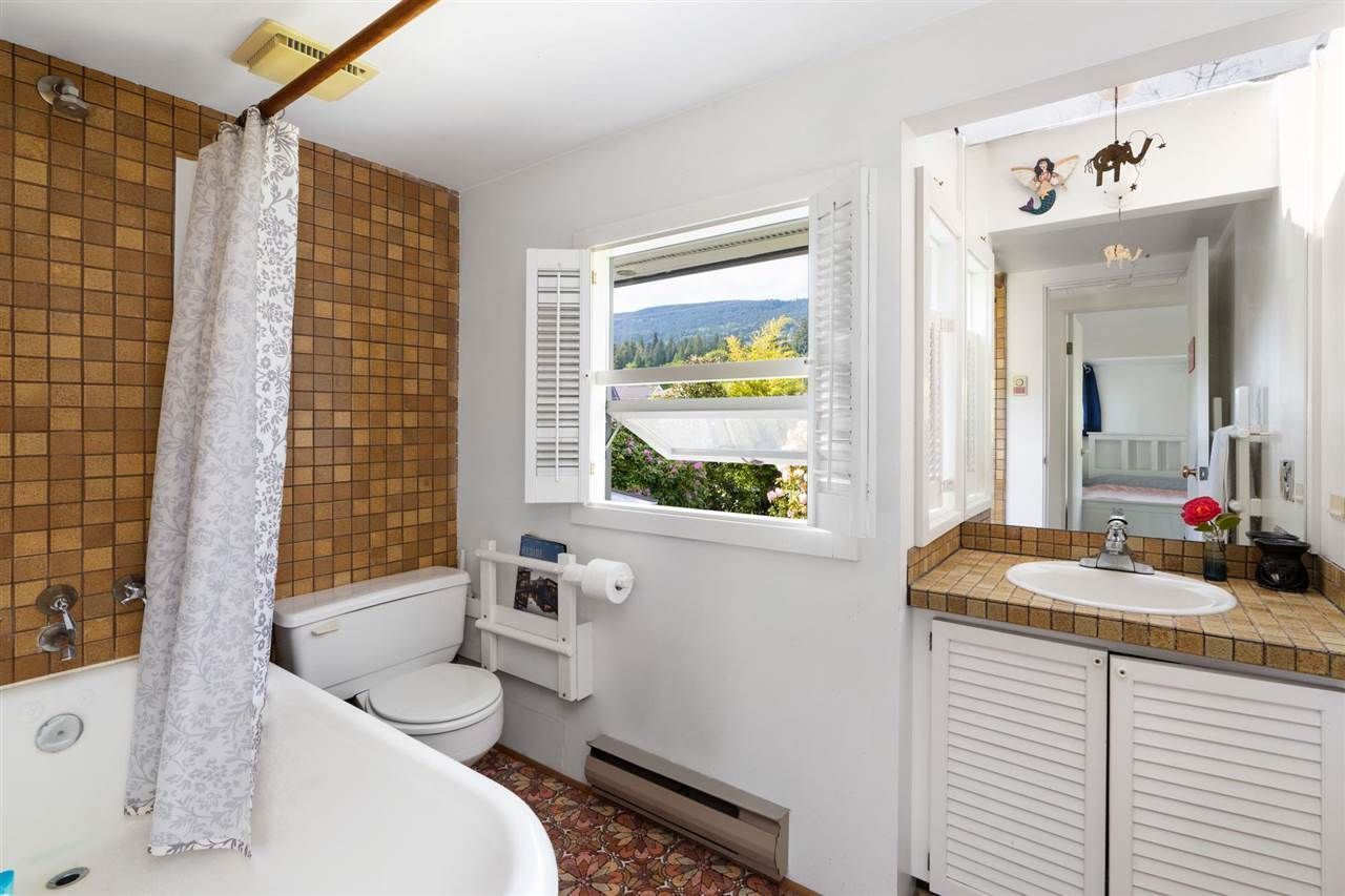 1221-jefferson-avenue-ambleside-west-vancouver-27.jpg