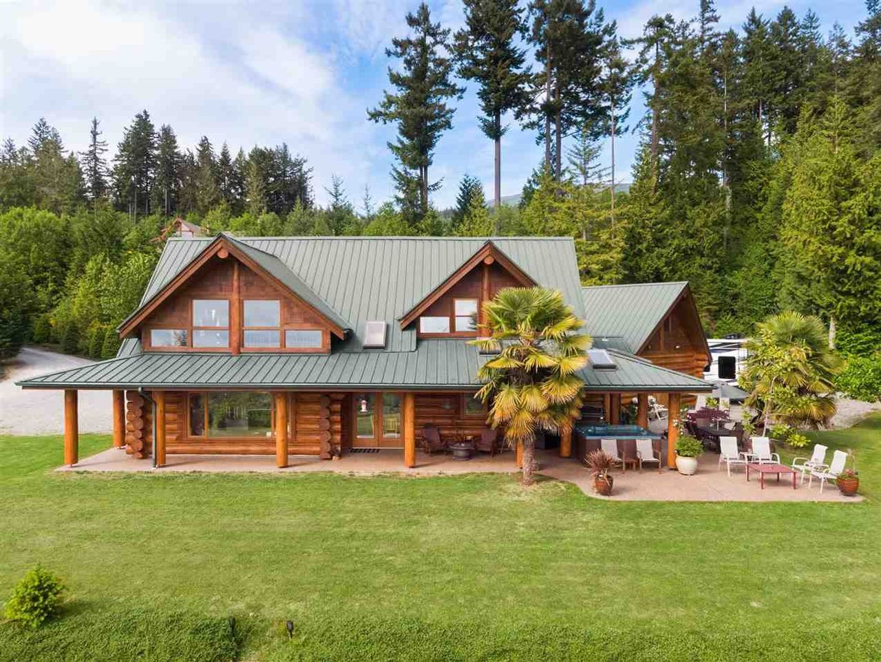 2203 Pixton Road, Roberts Creek, Sunshine Coast 4