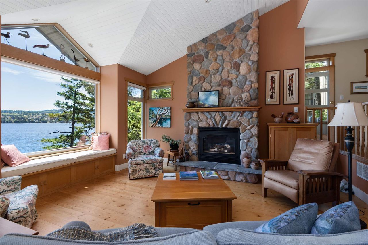 6055-coracle-drive-sechelt-district-sunshine-coast-10.jpg