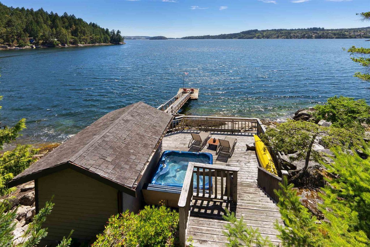 6055-coracle-drive-sechelt-district-sunshine-coast-31.jpg