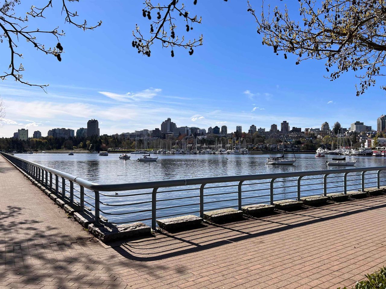 455-beach-crescent-yaletown-vancouver-west-03.jpg