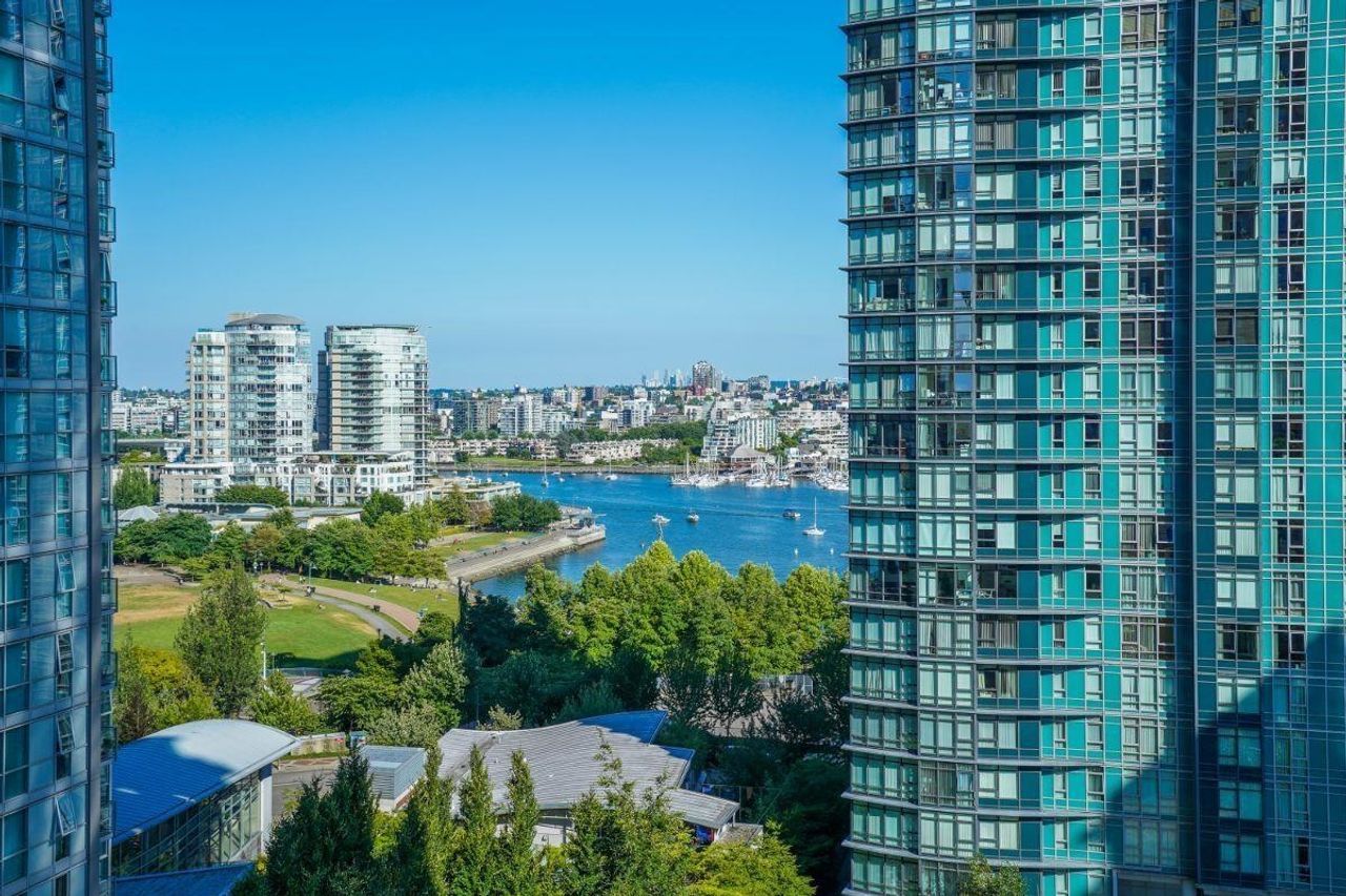 455-beach-crescent-yaletown-vancouver-west-17.jpg