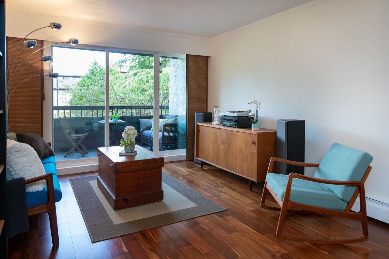 207 - 1420 East 8th Avenue, Grandview Woodland, Vancouver East 4