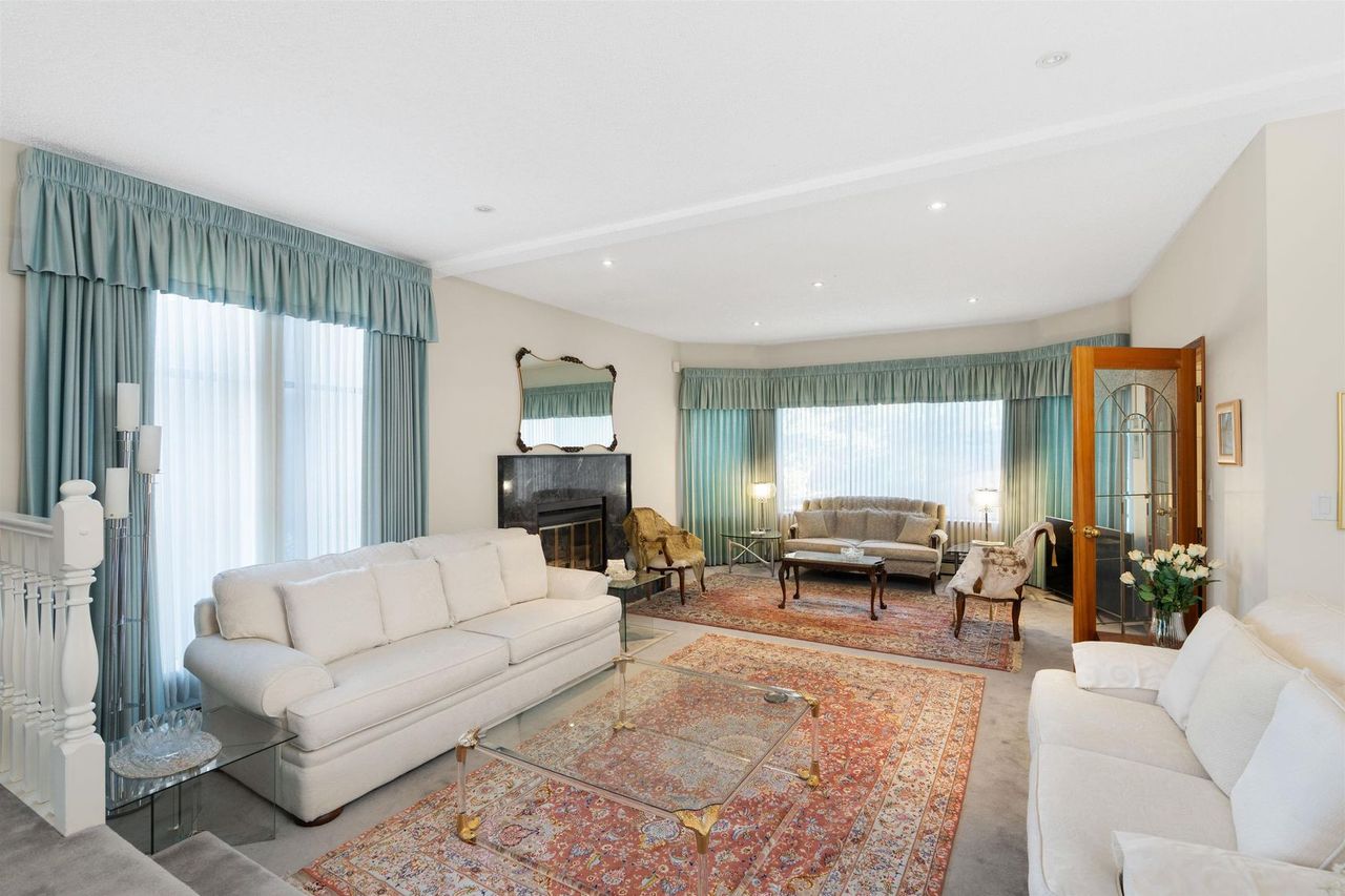 5419-molina-crescent-canyon-heights-nv-north-vancouver-12.jpg