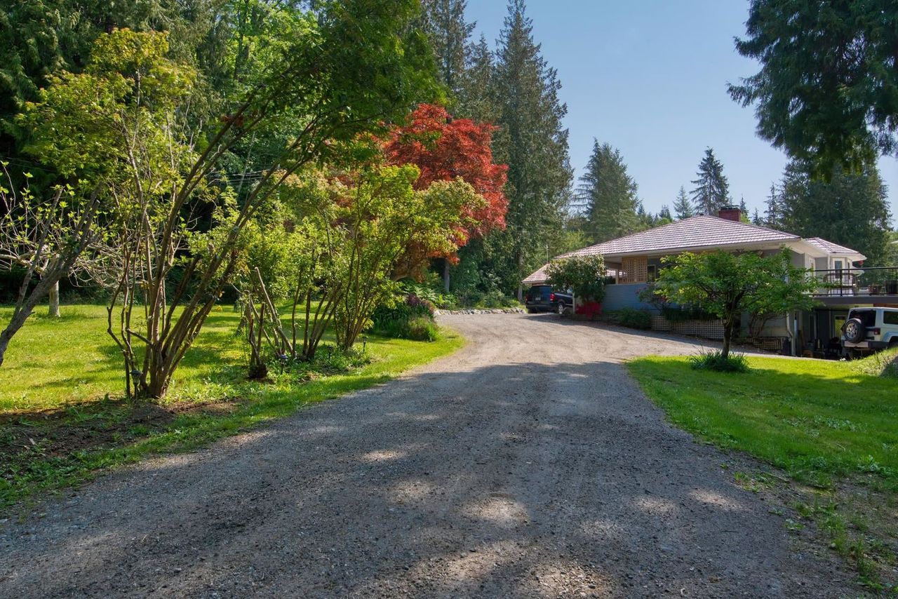 902 Maskell Road, Roberts Creek, Sunshine Coast 4 by Sue Scott Realty 902 Maskell Road, Roberts Creek, Sunshine Coast 4