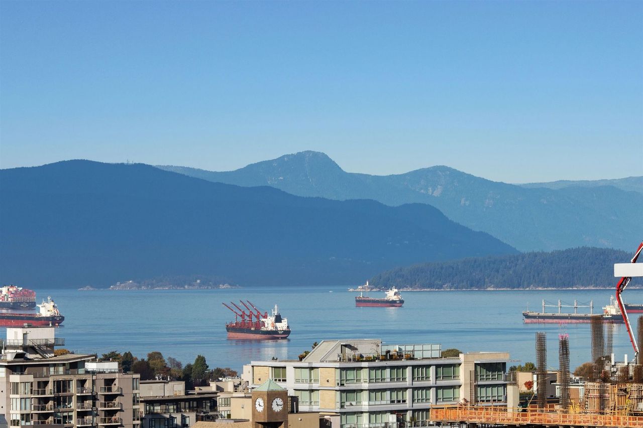 1316-w-11th-avenue-fairview-vw-vancouver-west-22.jpg